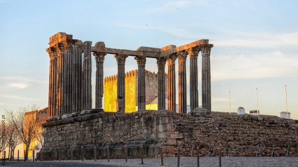 TOUR ÉVORA